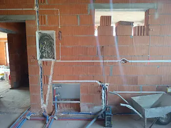 instalacja ze skrzynką główną